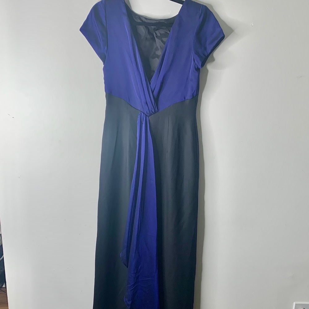 J. R‎ Nites long evening gown dress